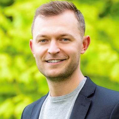 Dr Daniel Marcu